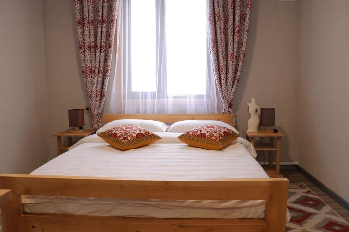Salamat Hotel Biszkek Zewnętrze zdjęcie