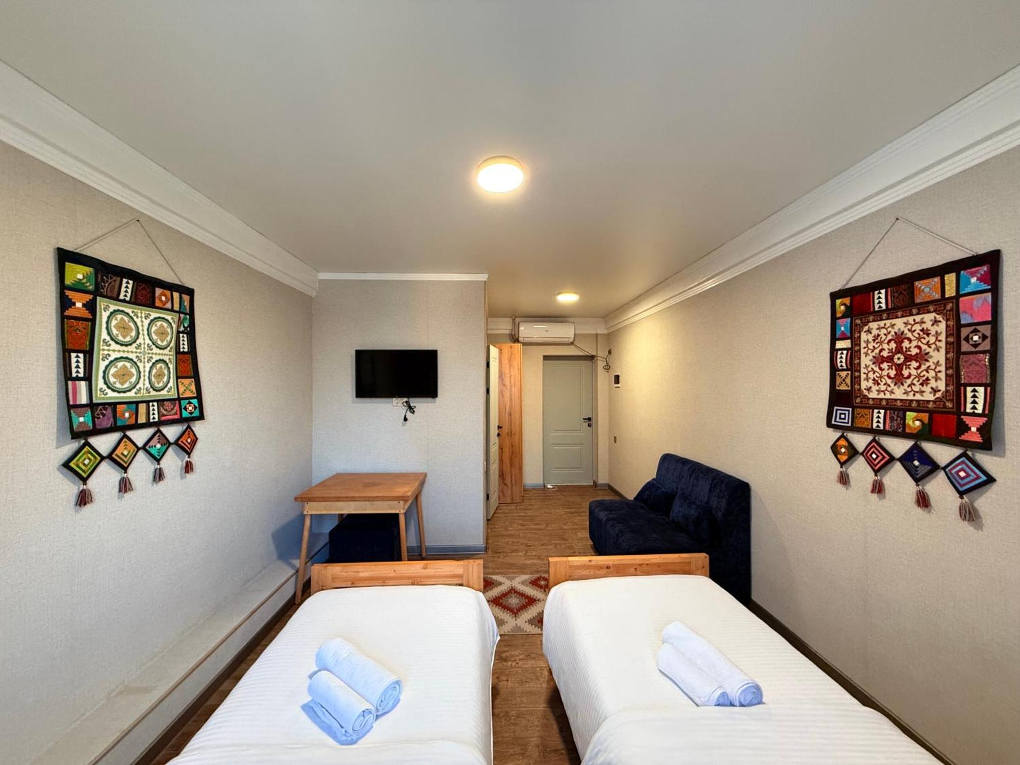 Salamat Hotel Biszkek Zewnętrze zdjęcie