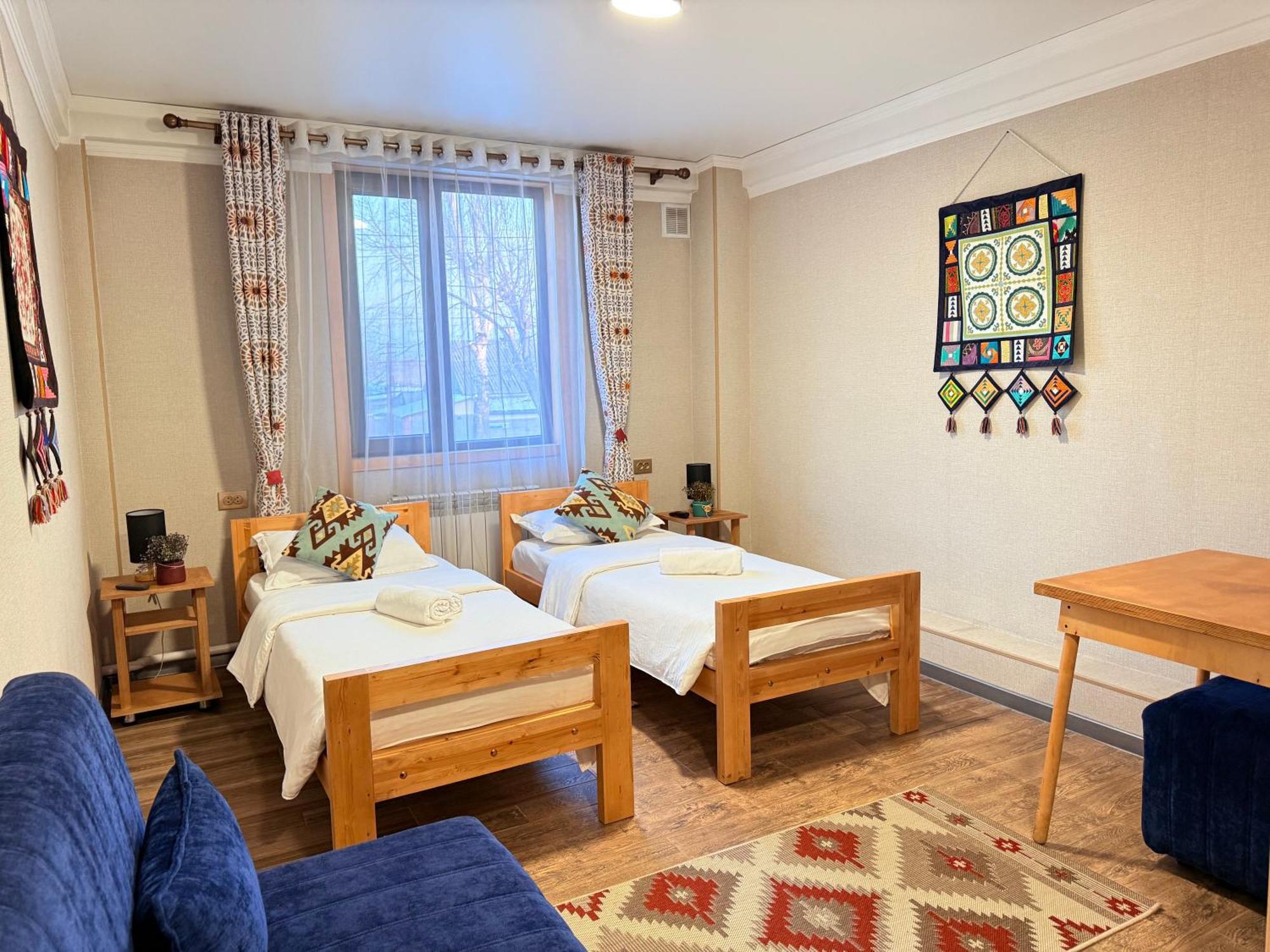 Salamat Hotel Biszkek Zewnętrze zdjęcie