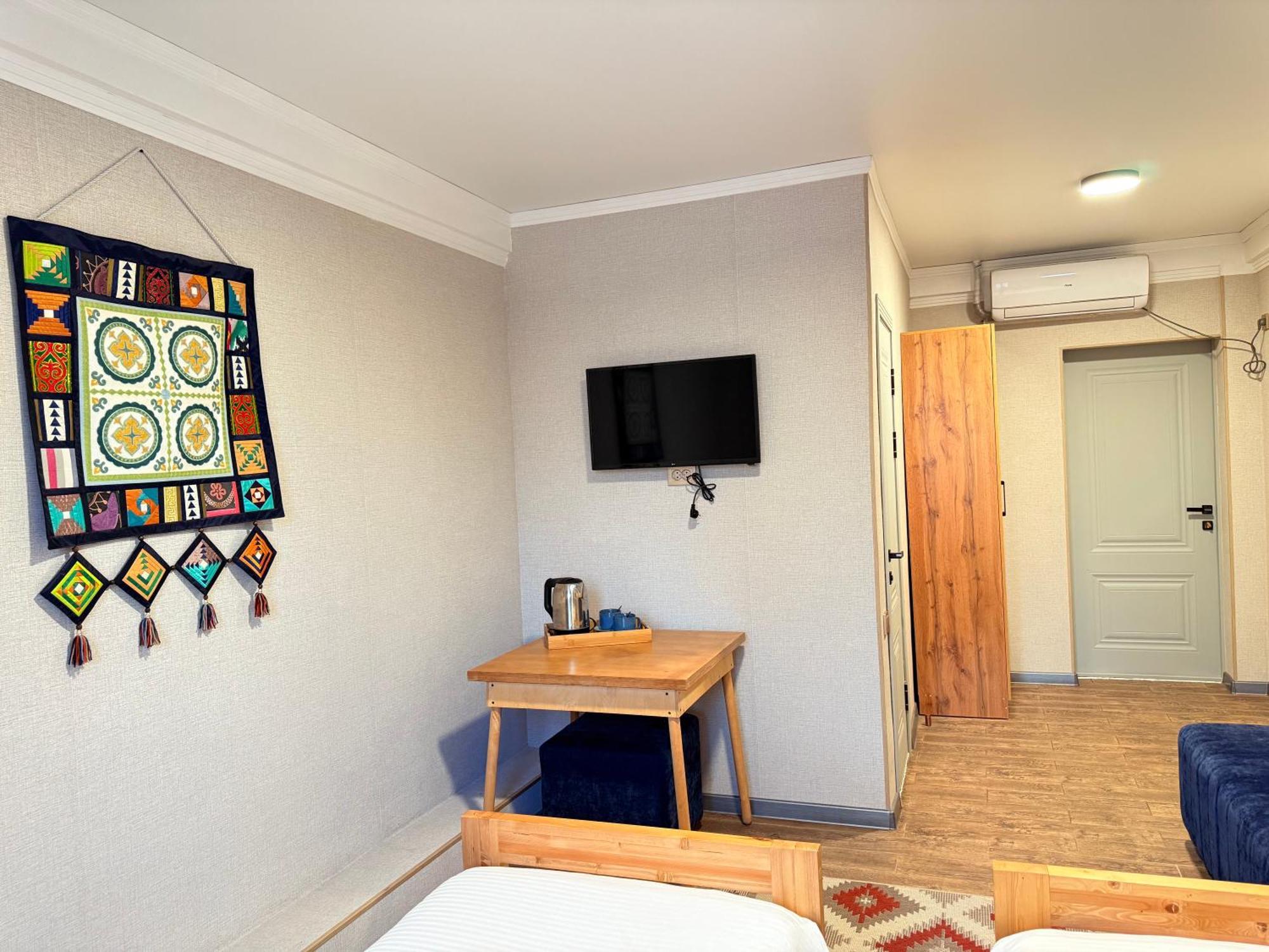 Salamat Hotel Biszkek Zewnętrze zdjęcie
