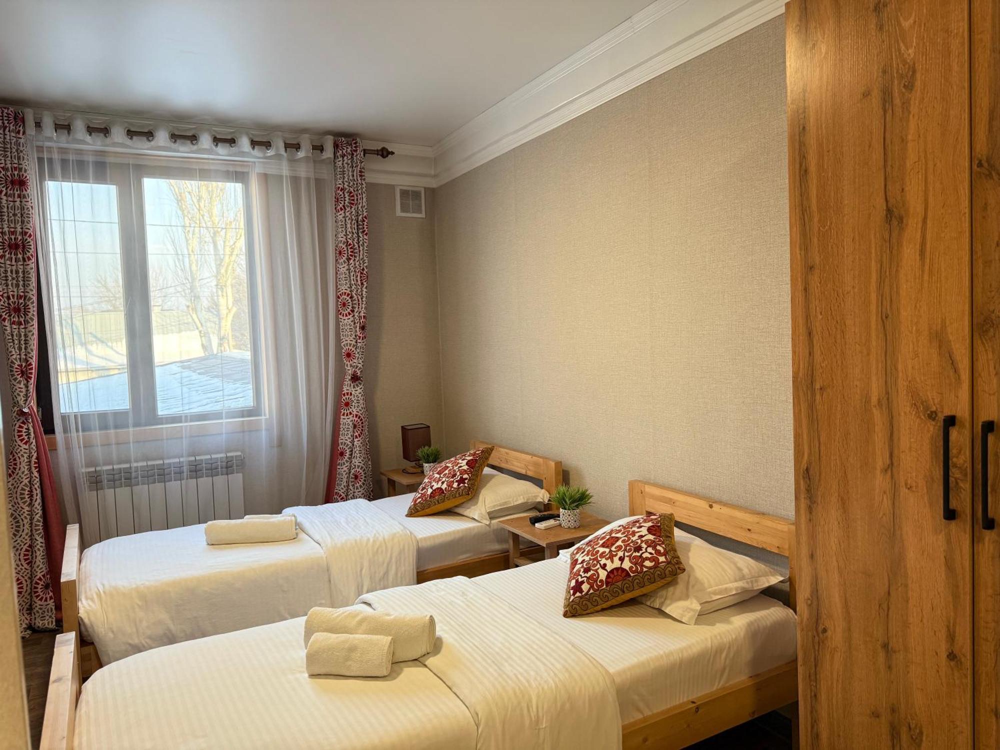 Salamat Hotel Biszkek Zewnętrze zdjęcie