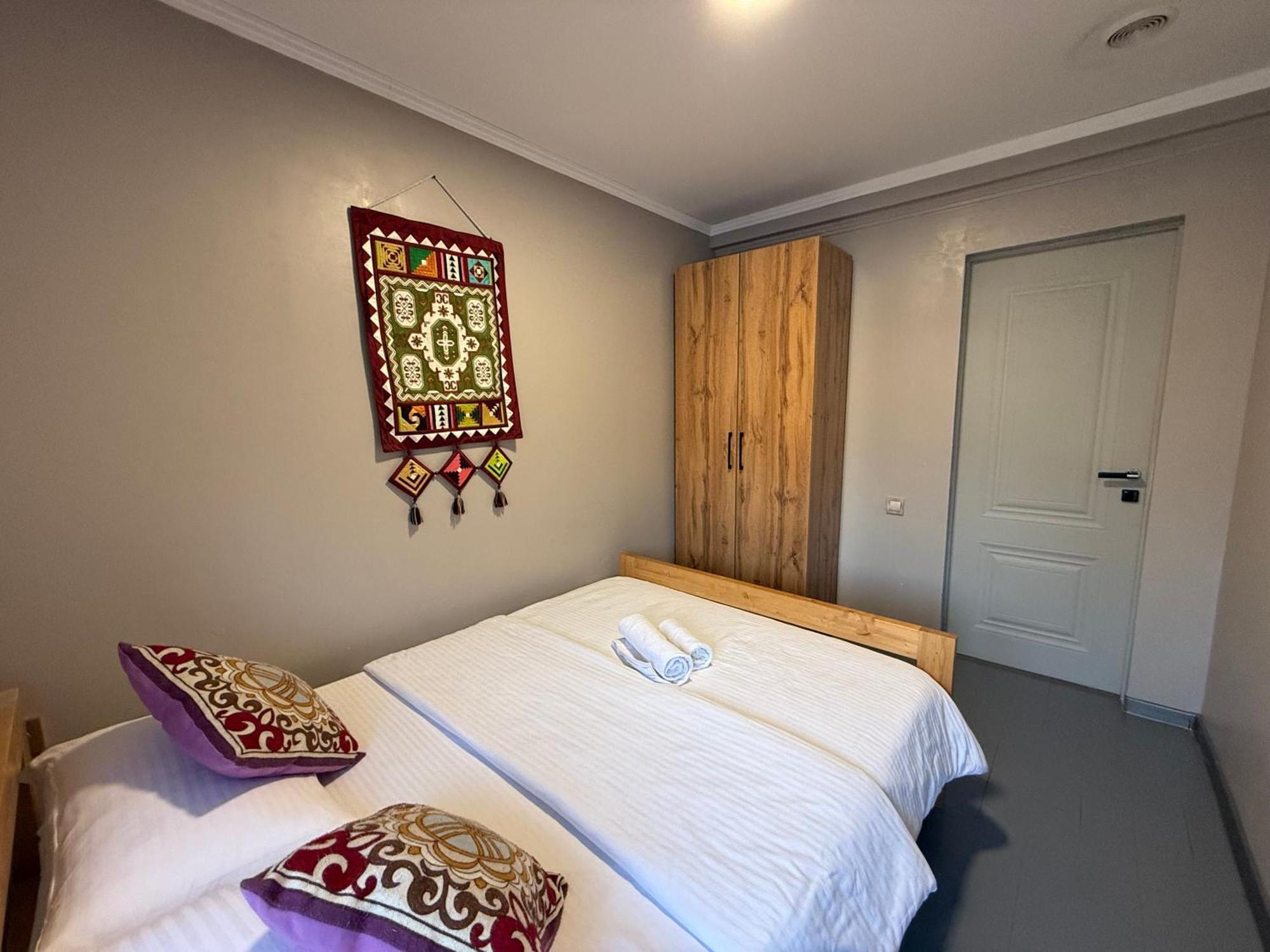 Salamat Hotel Biszkek Zewnętrze zdjęcie