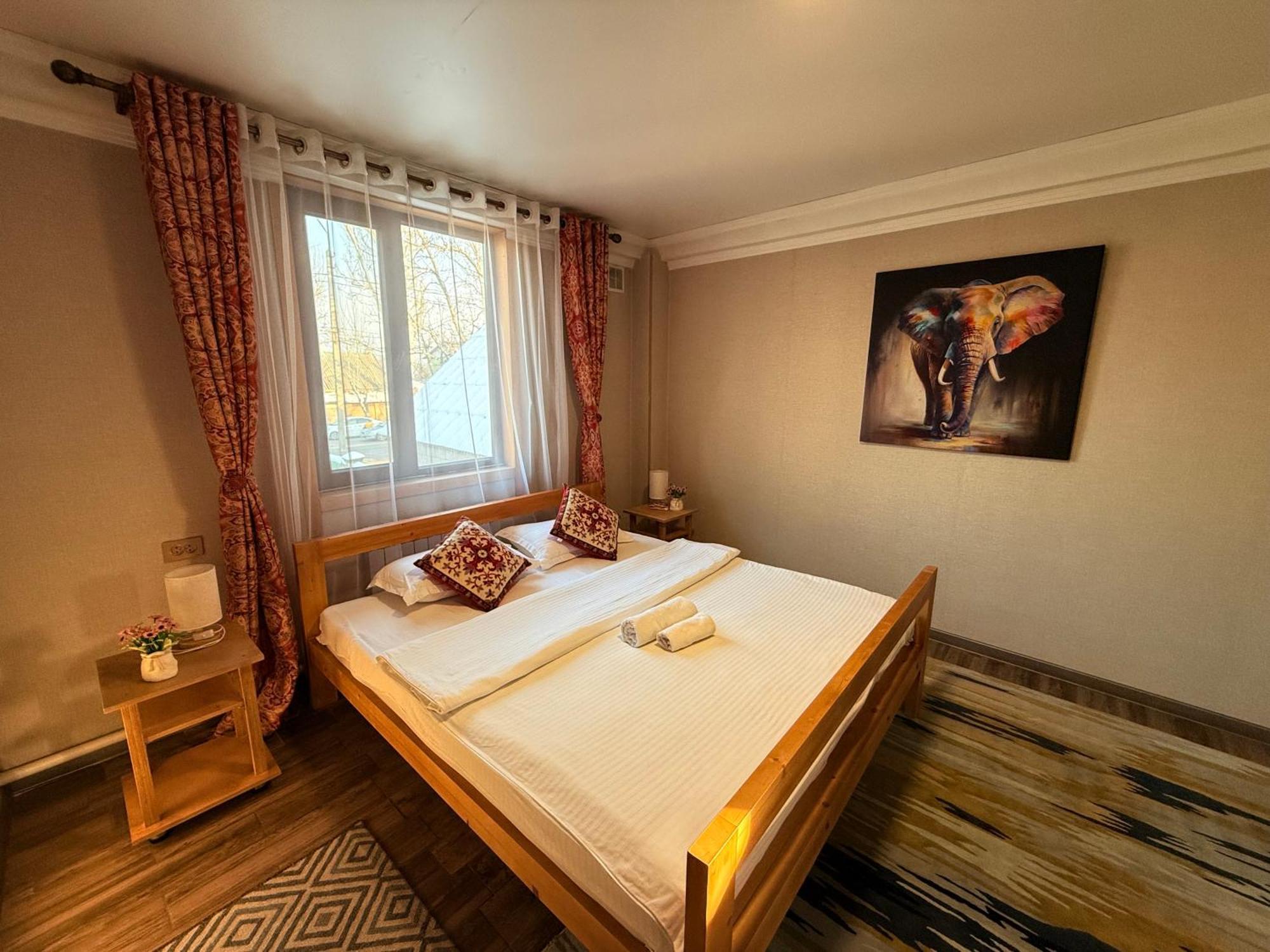 Salamat Hotel Biszkek Zewnętrze zdjęcie