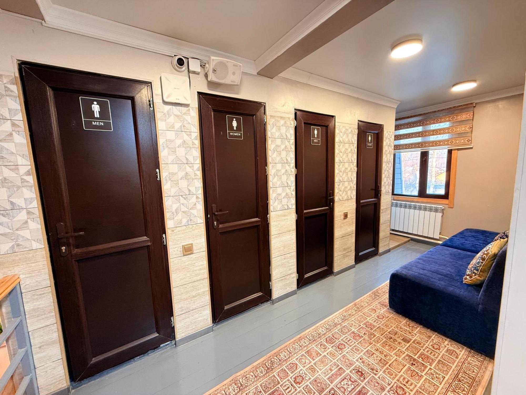 Salamat Hotel Biszkek Zewnętrze zdjęcie